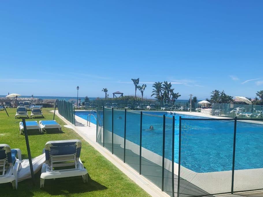 Casita Junto Al Mar En El Puerto De Cabopino Vila Marbella Exterior foto